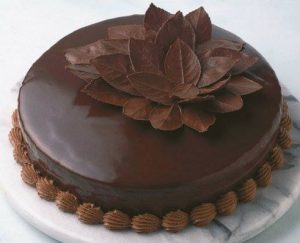chocolate-leaves-cake